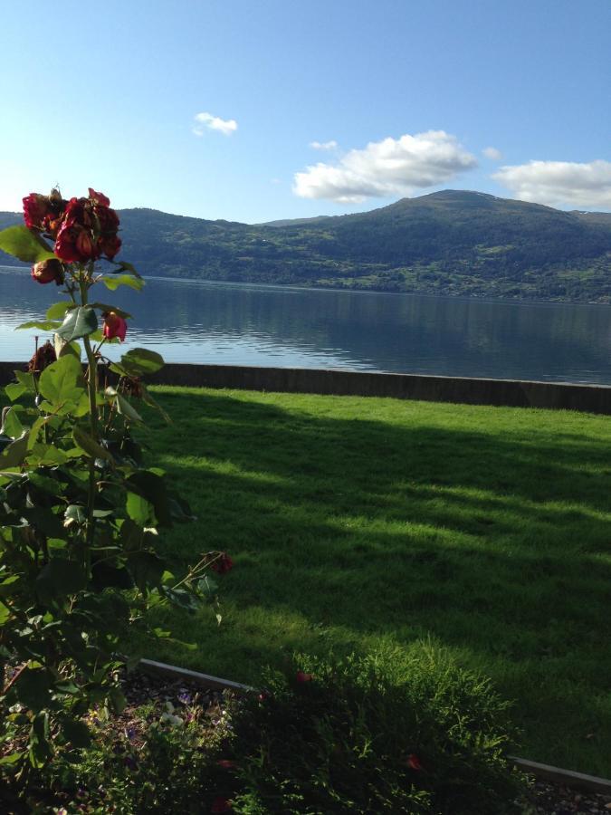 Innvik Fjordhotell Exteriör bild